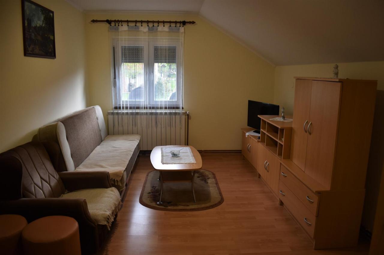 Apartments Sabljak Rakovica Exterior photo